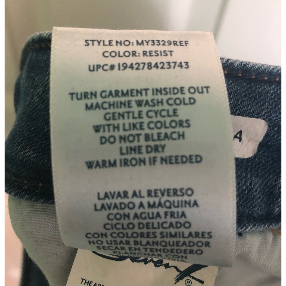 Seven7 Light Wash Sunset Bermuda Shorts Mid Rise Women's Jean Shorts - 8 - Picture 8 of 9